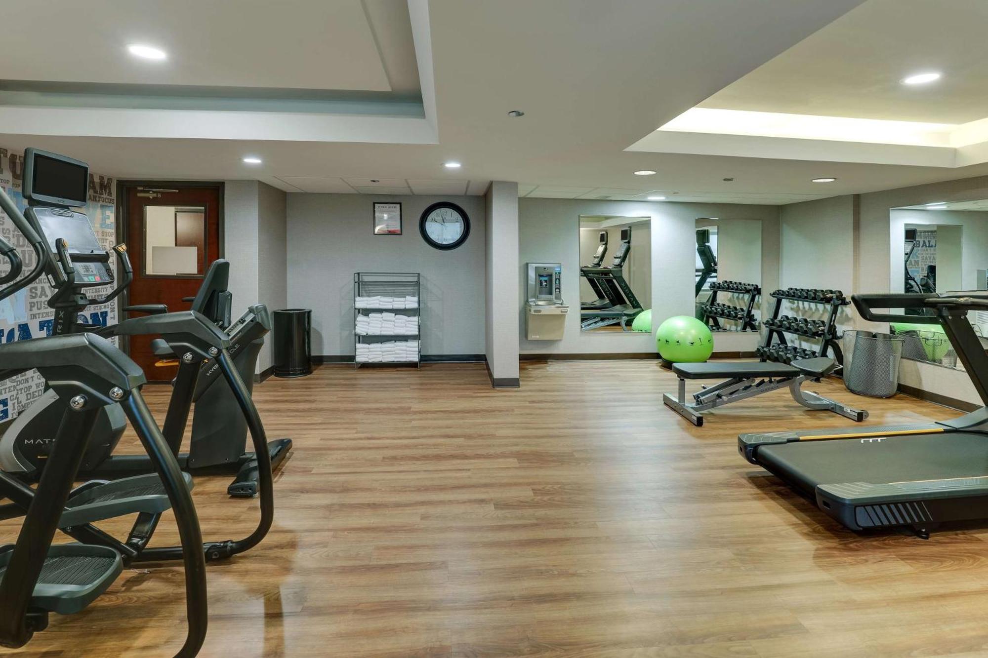 Drury Inn & Suites St Joseph เซนต์โจเซฟ ภายนอก รูปภาพ