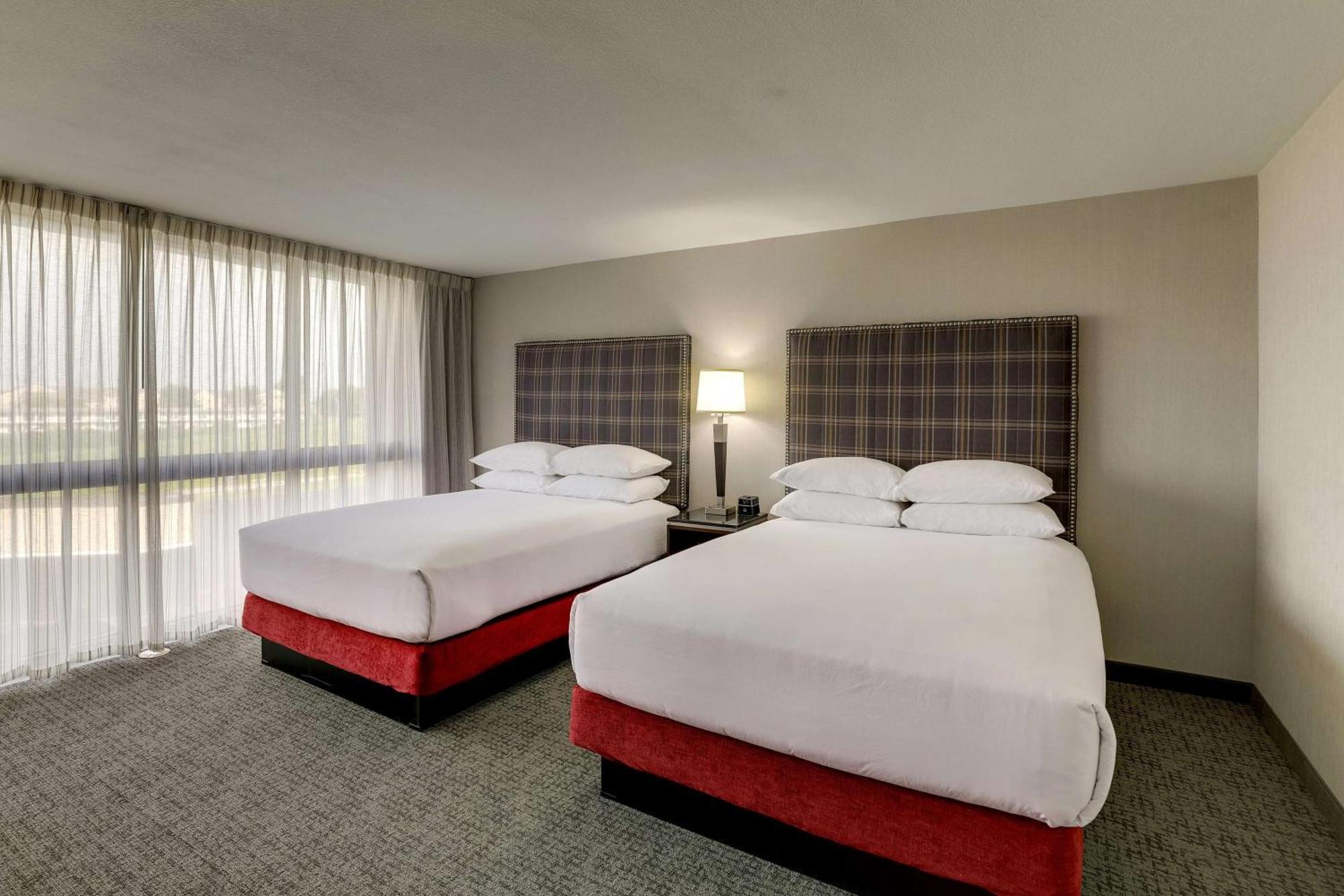 Drury Inn & Suites St Joseph เซนต์โจเซฟ ภายนอก รูปภาพ