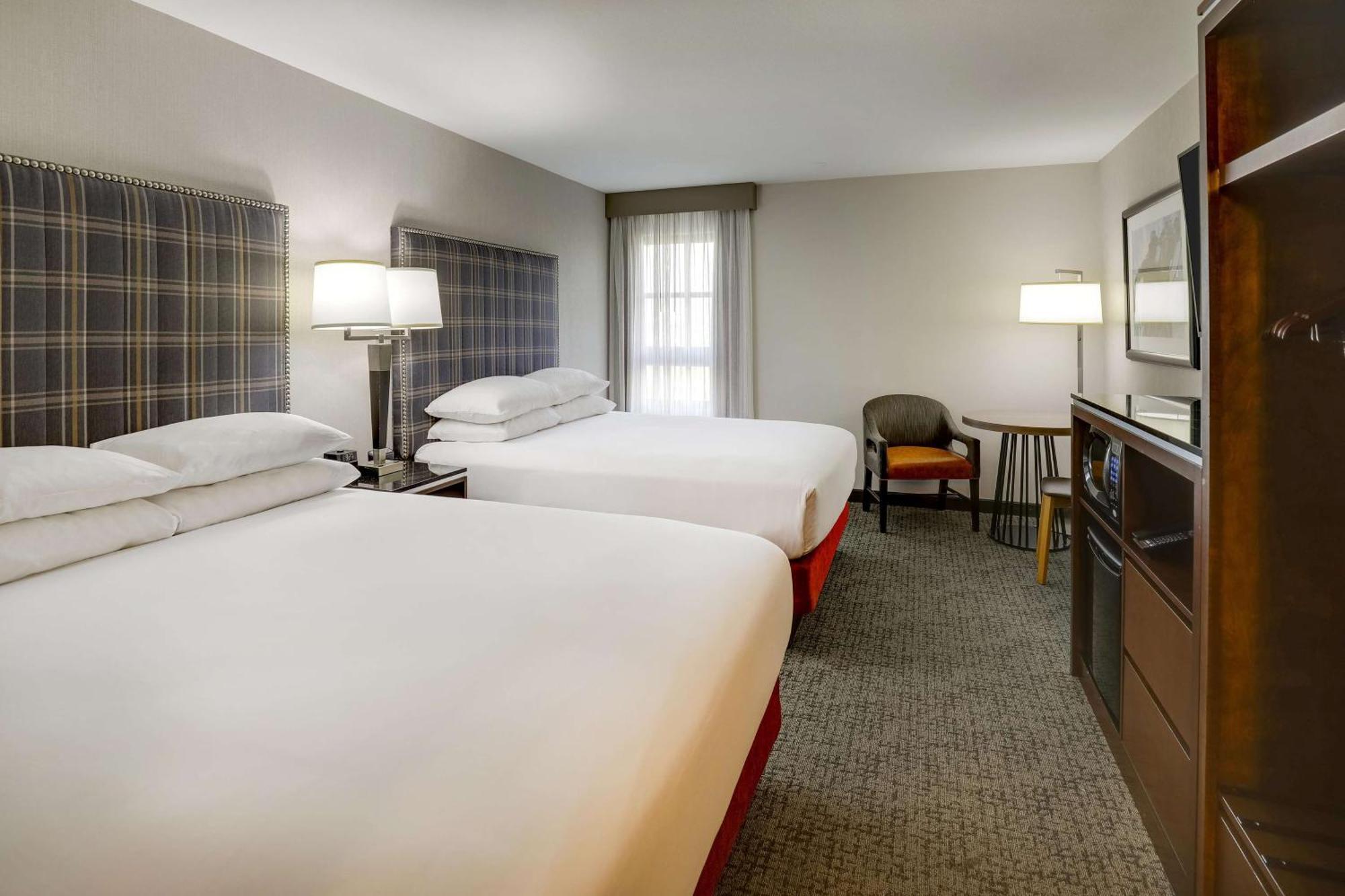 Drury Inn & Suites St Joseph เซนต์โจเซฟ ภายนอก รูปภาพ