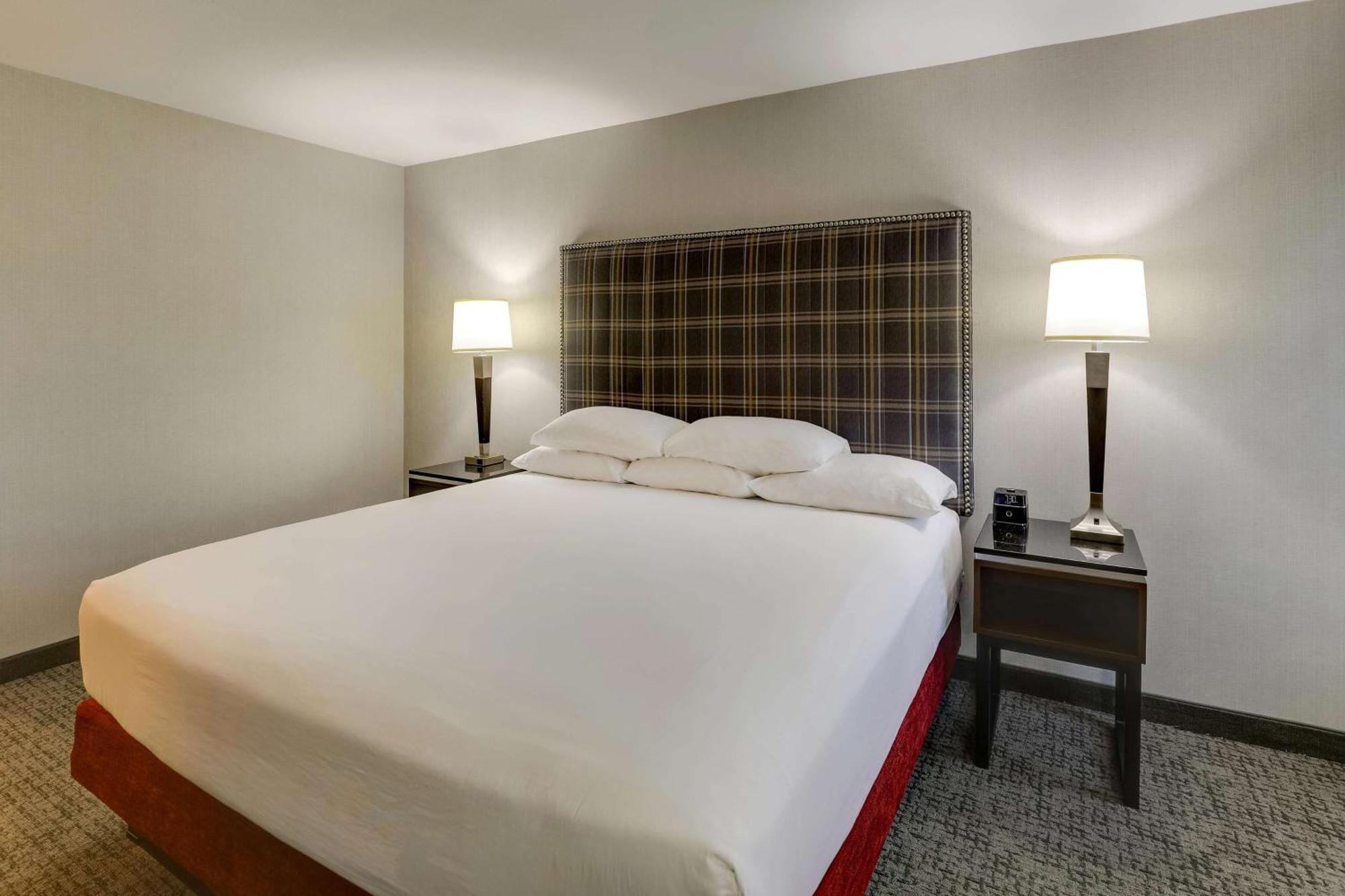 Drury Inn & Suites St Joseph เซนต์โจเซฟ ภายนอก รูปภาพ