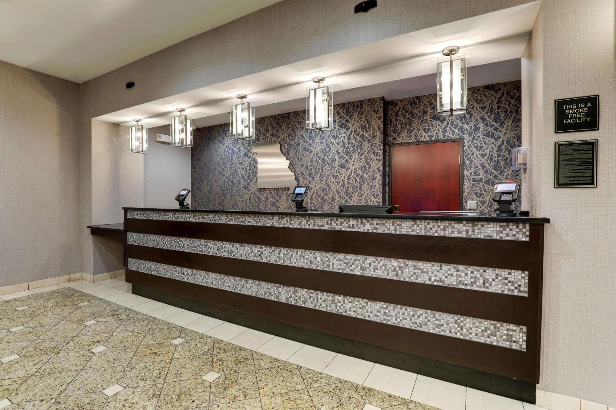 Drury Inn & Suites St Joseph เซนต์โจเซฟ ภายนอก รูปภาพ