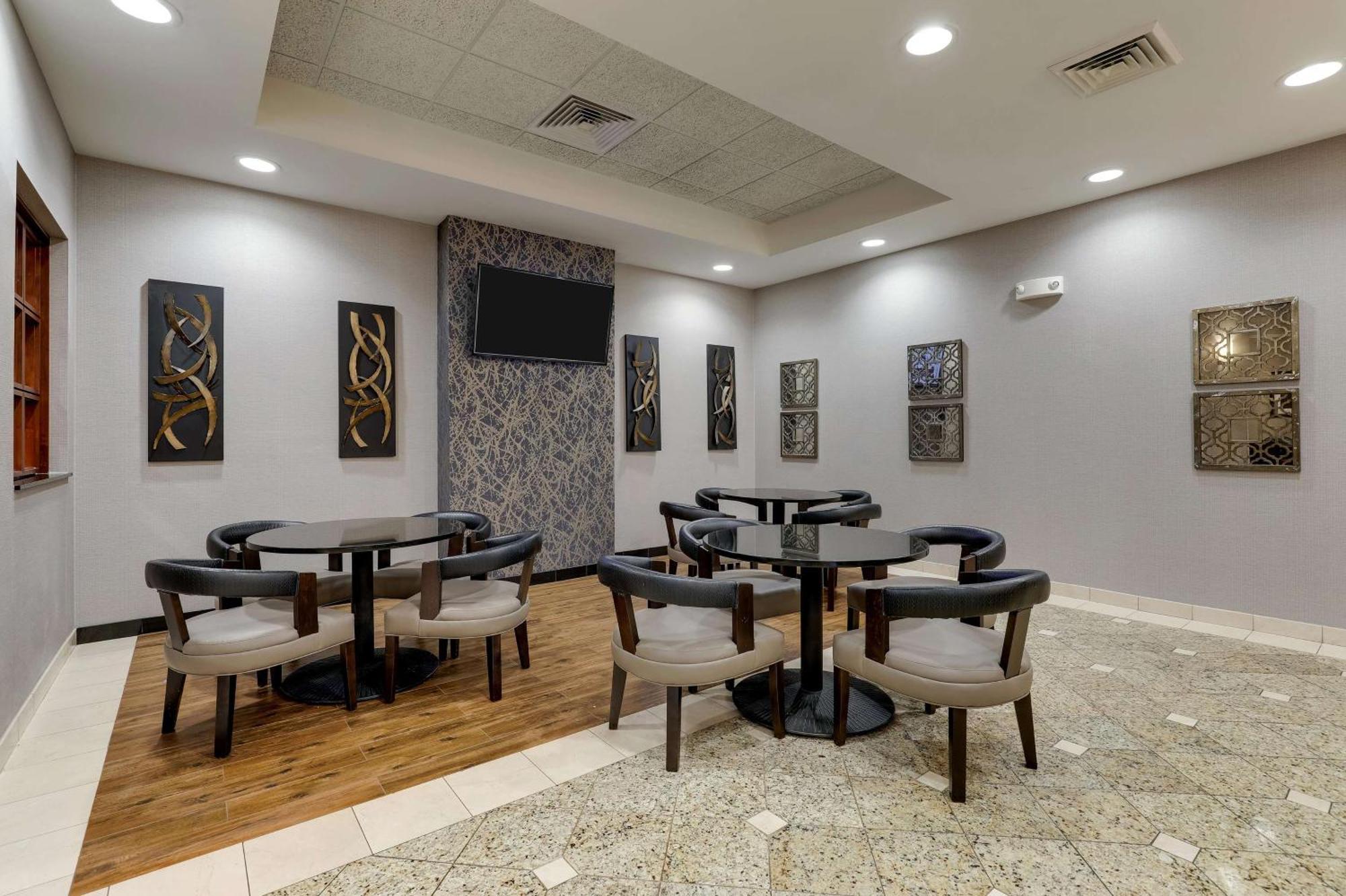 Drury Inn & Suites St Joseph เซนต์โจเซฟ ภายนอก รูปภาพ